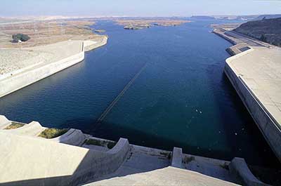 A view of Euphrates river valley from atop the Tabqa Dam in northern Syria Ph. Norbert Schiller