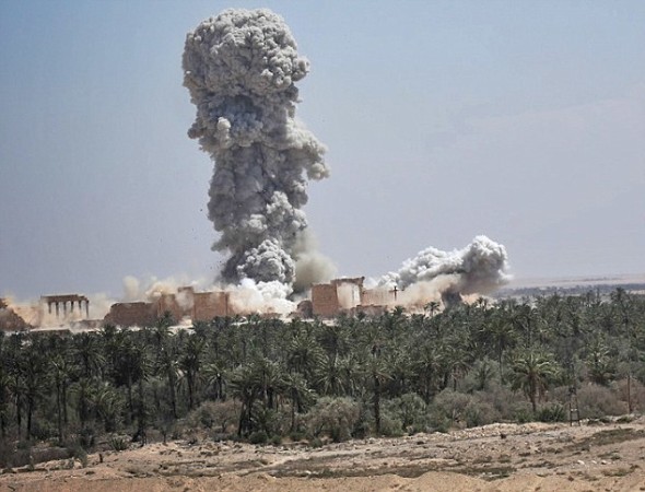ISIS destroying the ancient ruins of Palmyra. Phot. Dabiq (ISIS propaganda magazine)