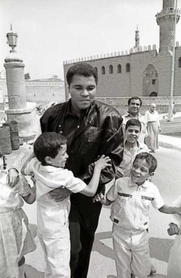 Mohamed Ali mingling with children outside the Mohamed Ali mosque in Cairo. Phot. Norbert Schiller