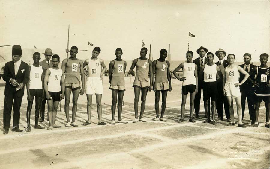 Male runners line up before the start of their race. The competitors look both African and Egyptian, whereas the female runners look Levantine and Egyptian. Norbert Schiller Phot. Sellian